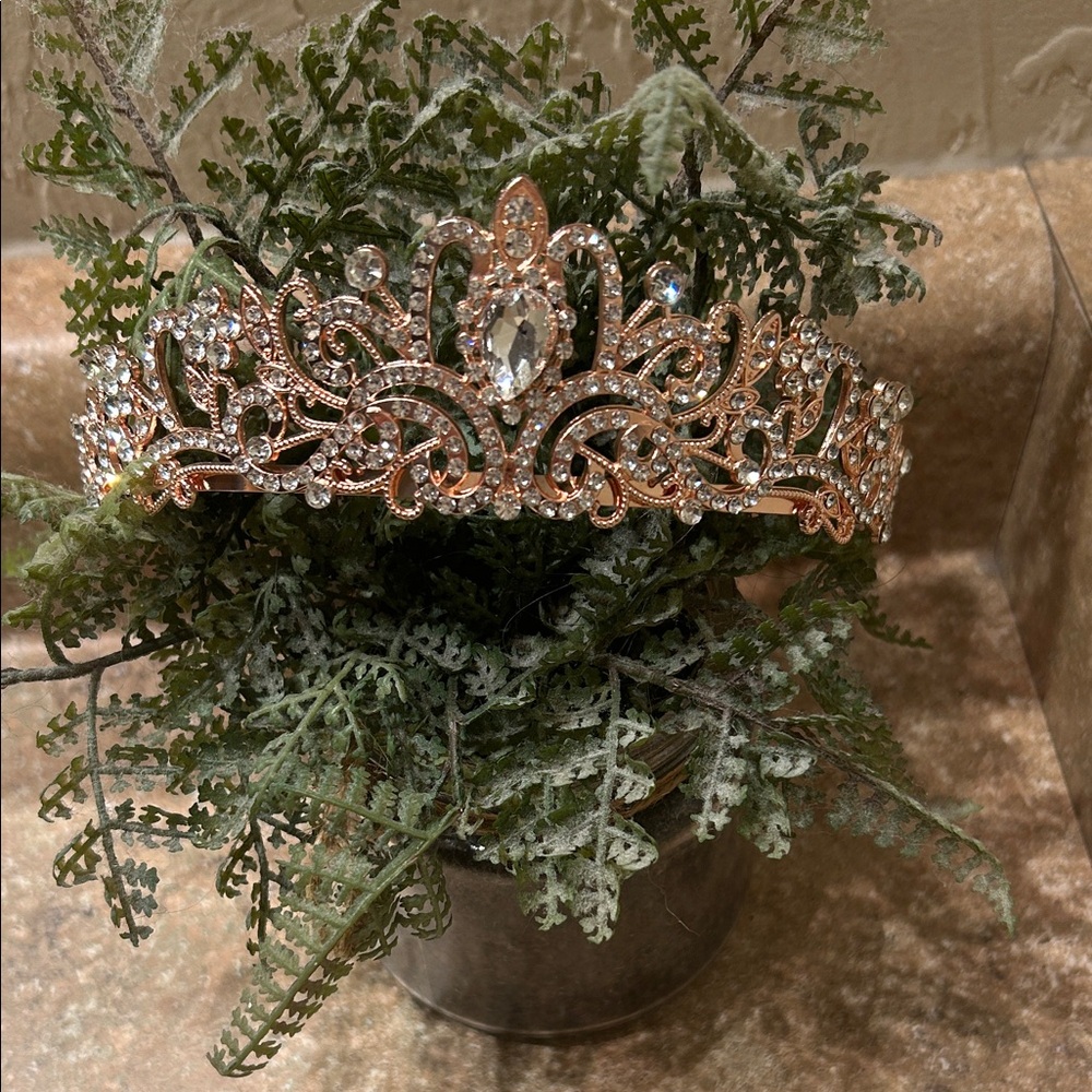 Elegant Rose Gold Tiara with Clear Crystals
